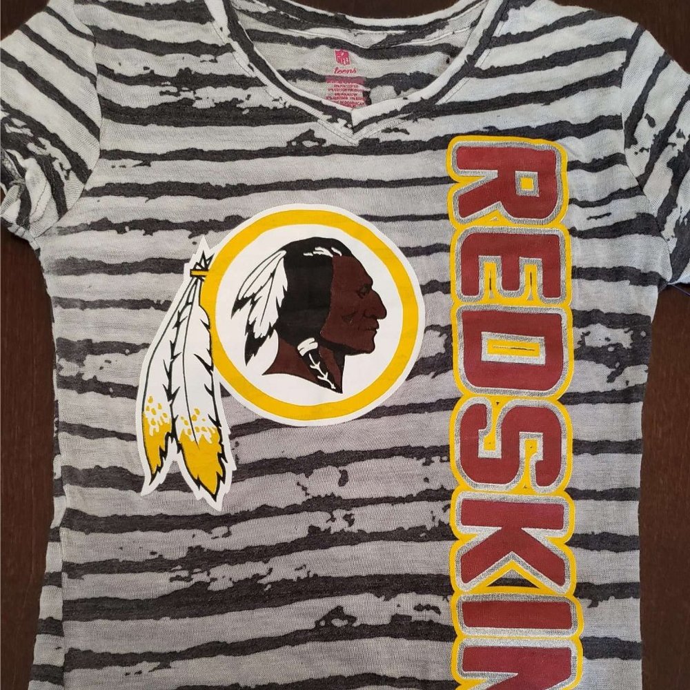 NFL Washington Redskins Teens/Juniors V Neck XS
